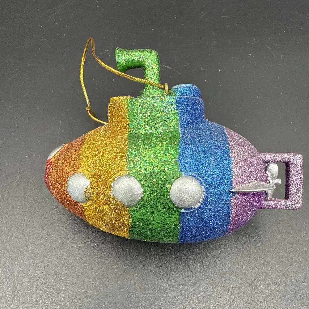 December Diamonds 2004 Rainbow Submarine Ornament #5590066 RARE Beatles Love